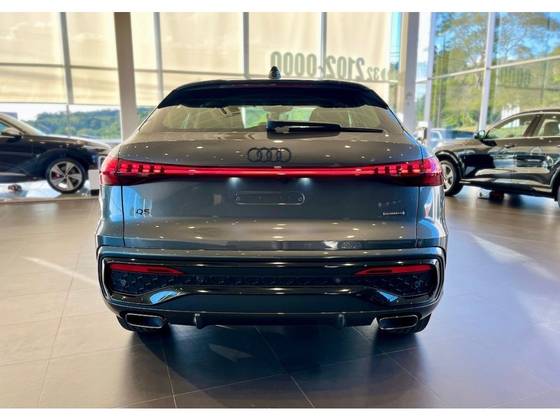 AUDI Q5 2.0 TFSI GASOLINA SPORTBACK S LINE QUATTRO S TRONIC AUDI Q5 2.0 TFSI GASOLINA SPORTBACK S LINE QUATTRO S TRONIC